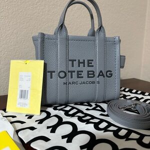 MARC JACOBS “THE TOTE BAG” mini - Leather Wolf Grey - NWT*
